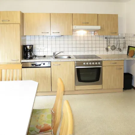 Julia - Kpl641 By Interhome